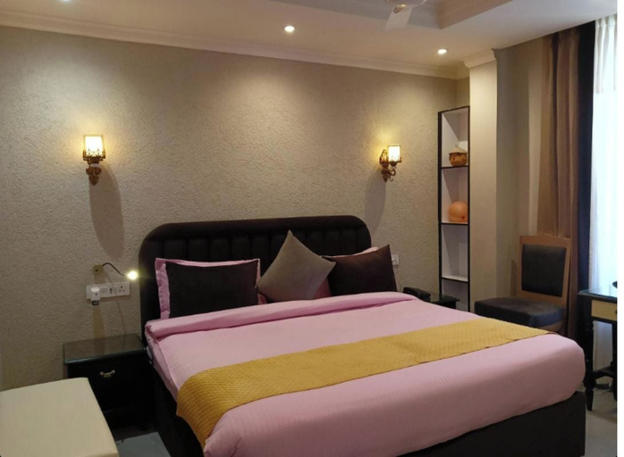 Room 2, Hotel Oocara, Garhwal