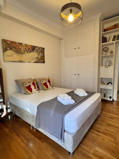 Room 4, Lycabettus Elia, Attica