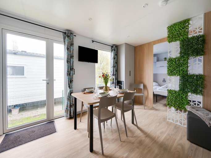 Restaurant 5, Cozy Caravan in Berlare for 6 people, Oost-Vlaanderen