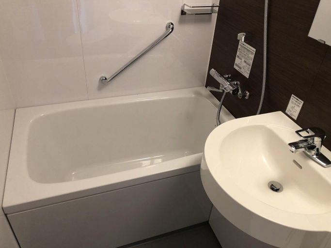 Bathroom 3, Hotel Shirahagi, Sendai