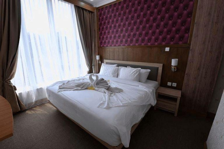 Bedroom 3, Monopoli Inn, Bukittinggi