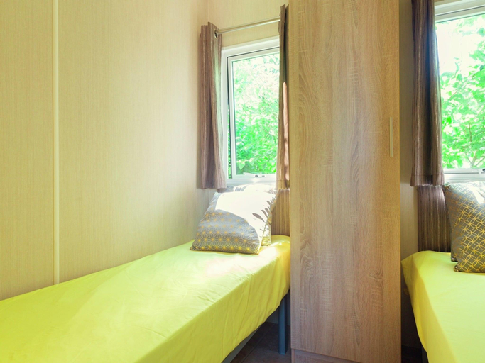 Bedroom 2, Chalet in Mölke with Wellness & Unique Stays, Wierden