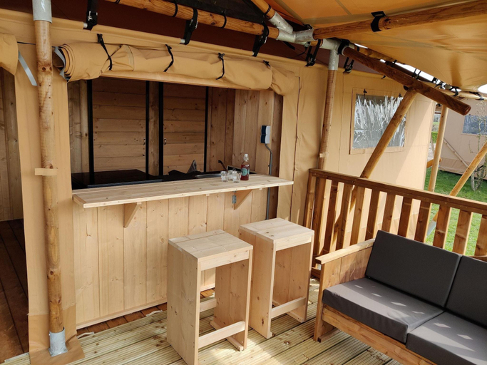 Exterior view 5, Forest-Edge Glamping Tent, Noordoostpolder