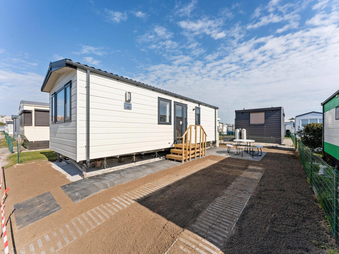 Exterior view 2, Comfortable mobile home in Middelkerke, West-Vlaanderen