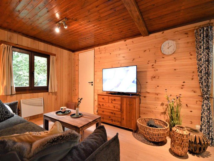 Interior view 4, Cozy Chalet With Barbecue, Namur