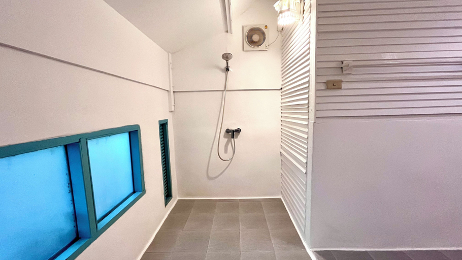 Bathroom 3, Sand Sea Beach Resort, Ko Samui