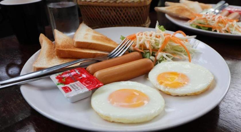 Food & Drinks 5, At Koh Larn Resort, Pattaya