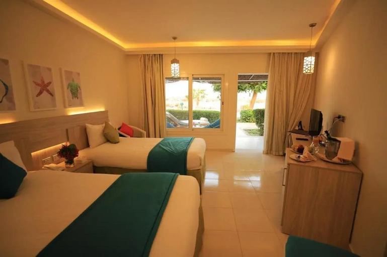 Bedroom 2, Shams Lodge for Watersports, Safaja
