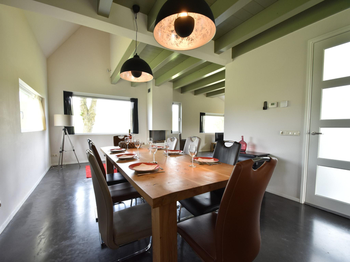 Food & Drinks 4, Villa in Friesland near Wadden Coast, Franekeradeel