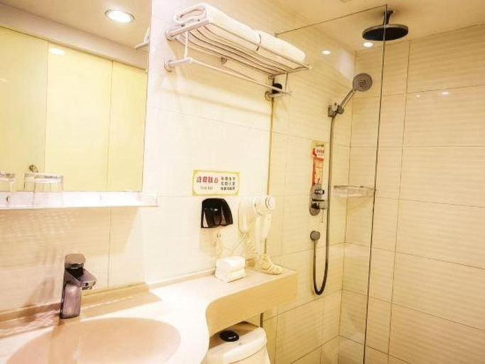 Bathroom 3, Shell Hotel Shanghai Expo Changqing Road Metro Station, Shanghai
