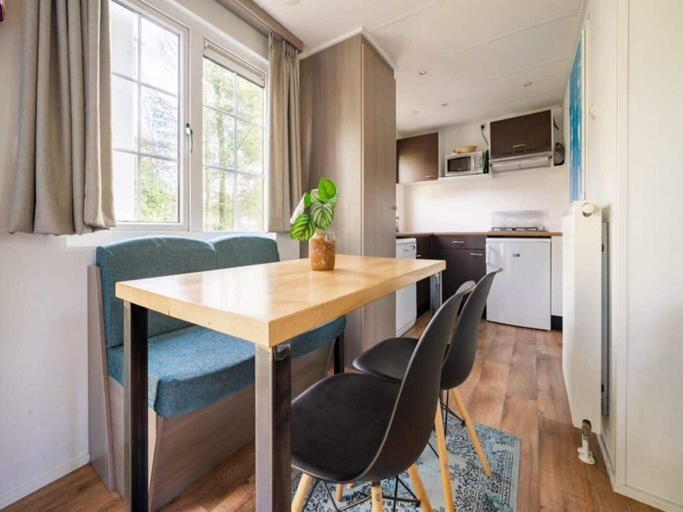 Restaurant, Lovely mobile home near Park De Veluwe, Ede