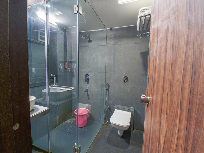 Bathroom 3, Hotel Great Maratha, Sangli