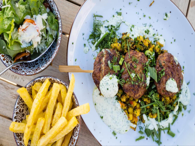 Food & Drinks 5, Kids Special 8p villa in Thorn, Thorn