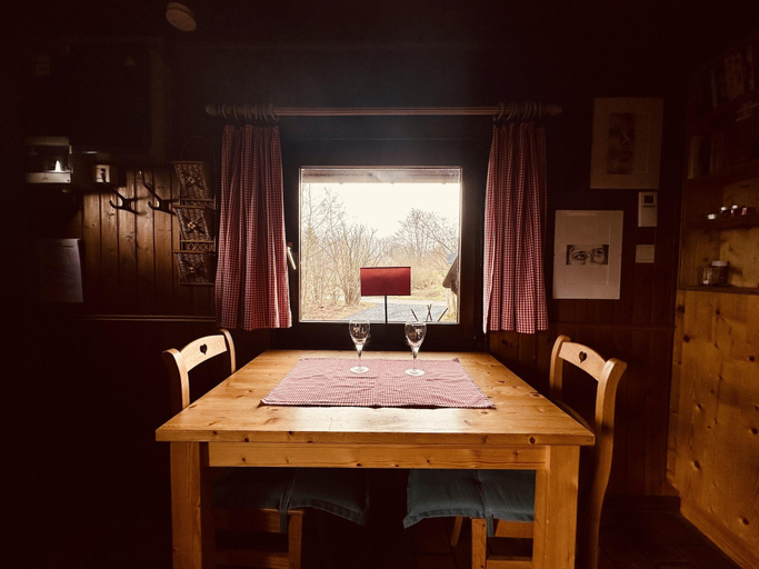 Food & Drinks, Cozy Forest Chalet Escape, Liège