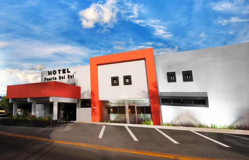 Exterior & Views 1, Hotel Puerta Del Sol Guadalajara, Zapopan