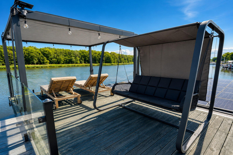 Balcony 5, Boat House for 7 with Jacuzzi, Kamień