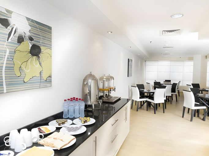 Food & Drinks 3, Al Waleed Palace Hotel Apartments Al Barsha, Dubai