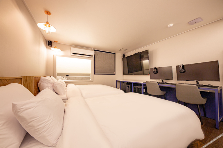 Bedroom 3, Gwangju Chungjangro Ekklim Business Hotel, Buk