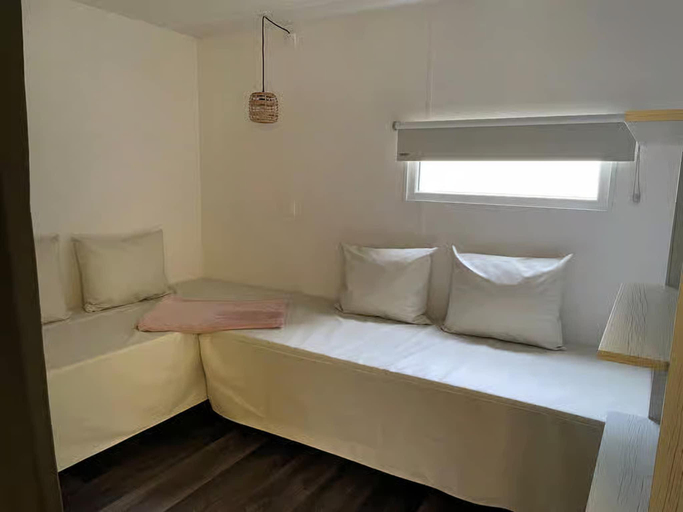 Bedroom 3, Cozy Coco Sweet Glamping Tent for 4, Antwerpen