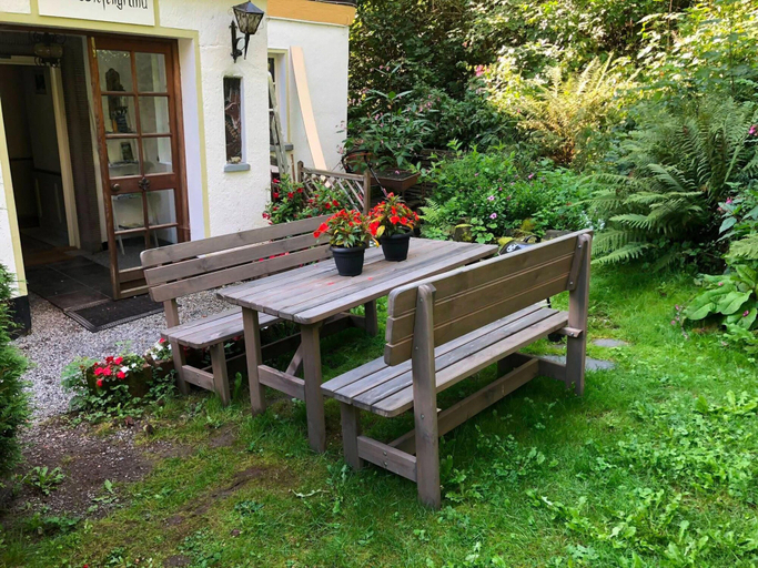 Garden 4, Charming Apartment With Mountain Views in Nordenau for 6, Hochsauerlandkreis