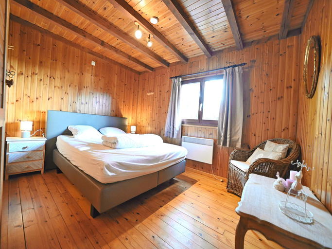 Bedroom 5, Chalet in Somme-Leuze with Stunning Garden, Namur