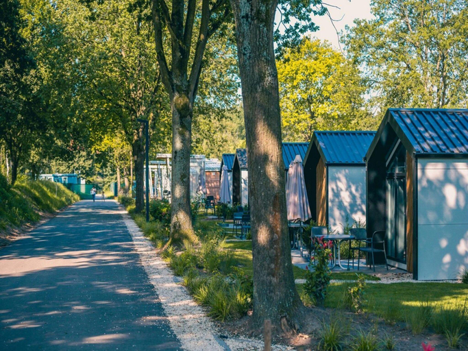 Exterior view 5, Cozy Kaatsheuvel Chalet, Loon op Zand