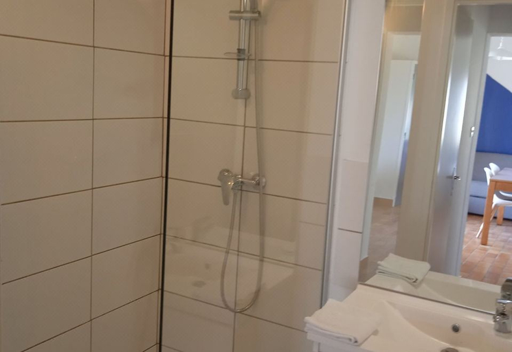 Bathroom 3, OLYDEA le Domaine du Lambon, Deux-Sèvres