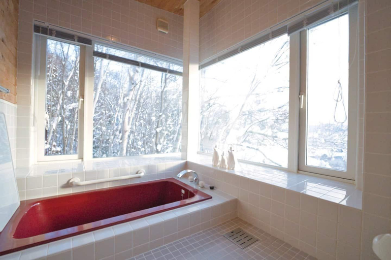 Bathroom, Shirokuma No Yado, Tōyako