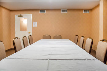 Others 4, Woodstock Inn and Suites, Oxford
