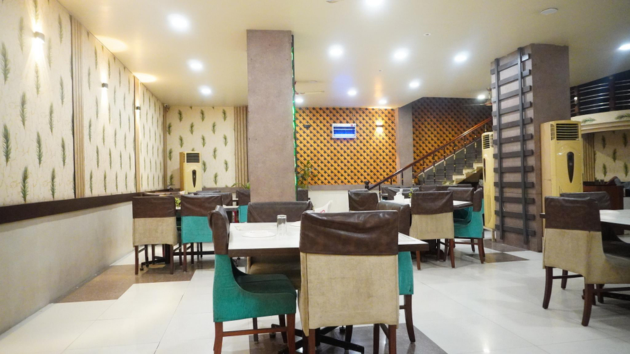 Food & Drinks 5, Hotel Padmini International, Varanasi