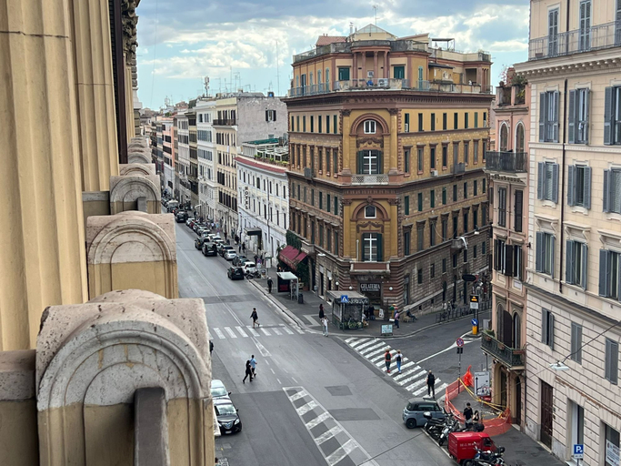 Balcony 2, antico suites roma, Rome