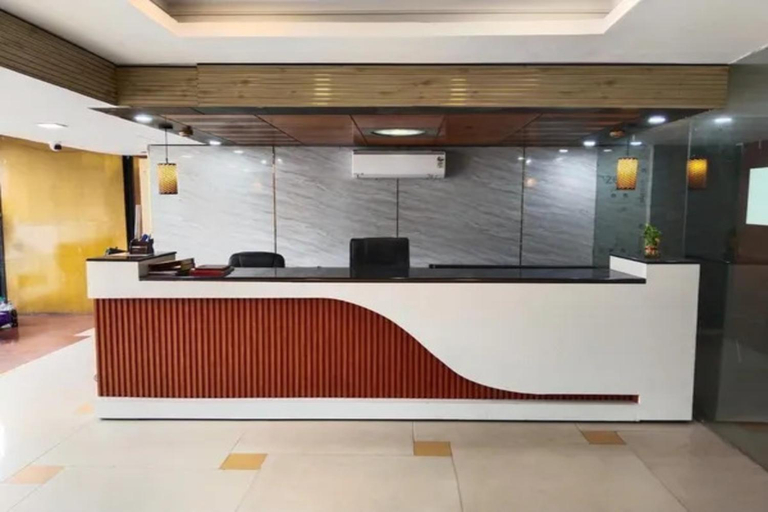 Lobby 4, FabHotel Waltair Center, Visakhapatnam