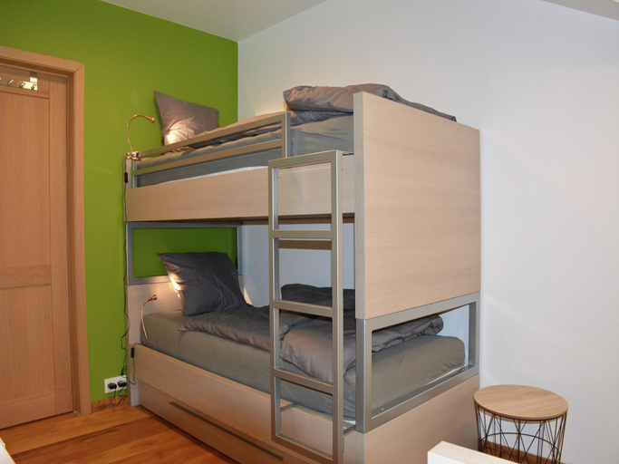 Bedroom 4, stunning Family Gîte Retreat, Liège