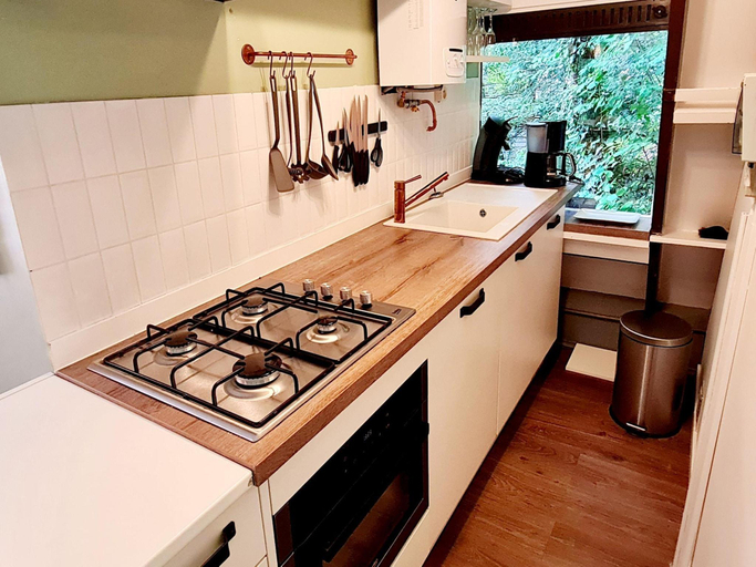Kitchen, Cozy Woodland Chalet near Durbuy, Luxembourg
