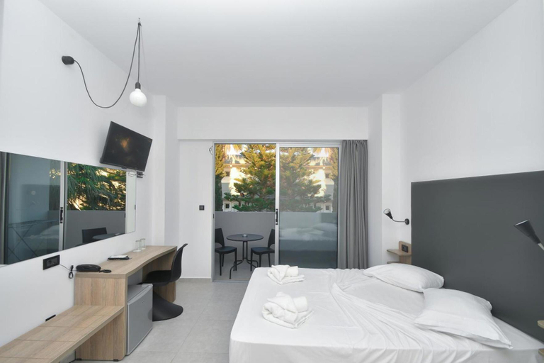 Bedroom 2, Evita Bay, South Aegean
