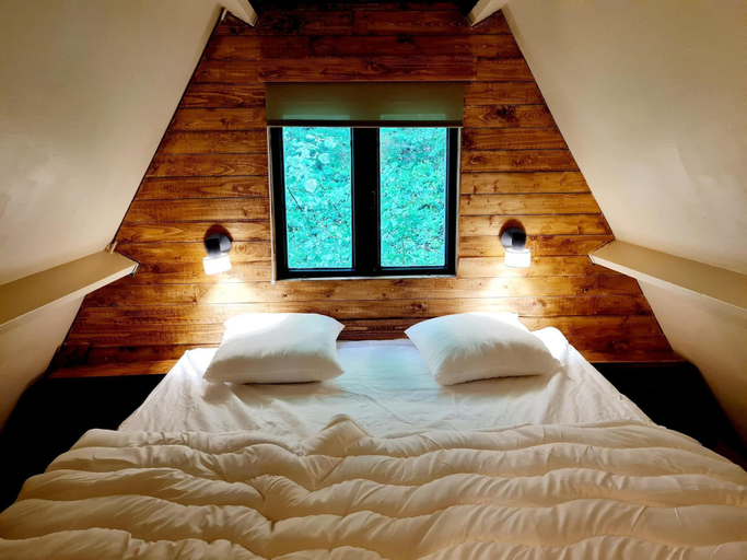 Bedroom, Elegant Chalet Getaway in Ardennes, Luxembourg