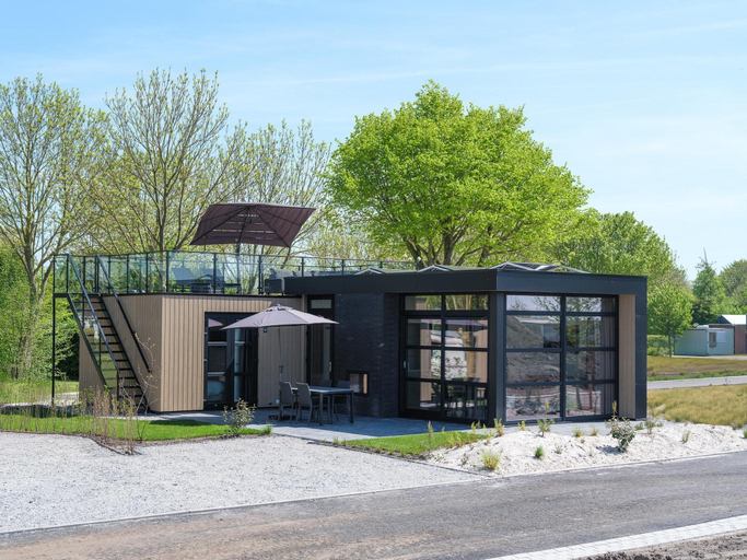 Exterior view 3, Waterfront Villa with Private Rooftop