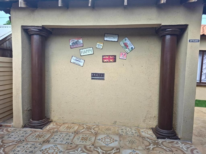 Exterior detail 2, Akwaaba Fie Guesthouse, Capricorn