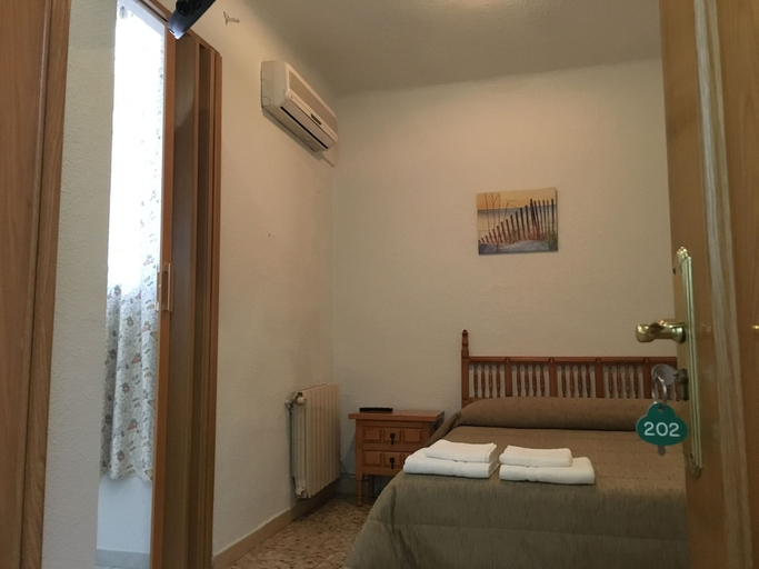 Bedroom 4, Hostal Santa Barbara, Toledo