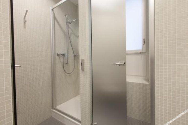 Bathroom 4, Hotel Alpha, Luzern