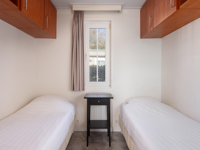 Bedroom 4, Luxe Chalet w Sauna, Hellendoorn