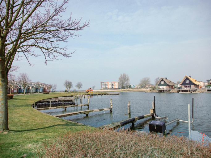 Surrounding environment 3, Panoramic Villa with Sauna & Lake Views, Wûnseradiel