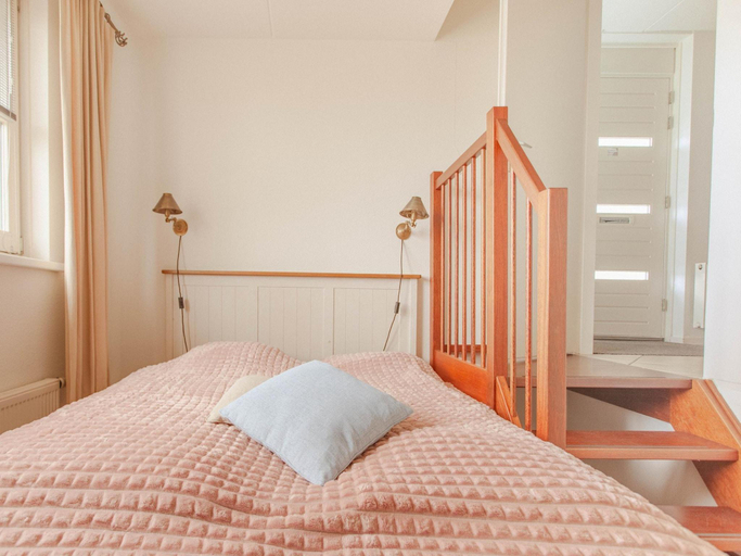 Bedroom 4, Panoramic Villa with Sauna & Lake Views, Wûnseradiel