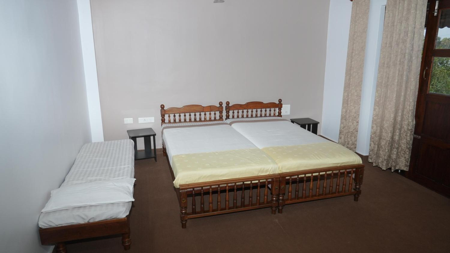 Bedroom 3, Avees River Gardens, Alappuzha