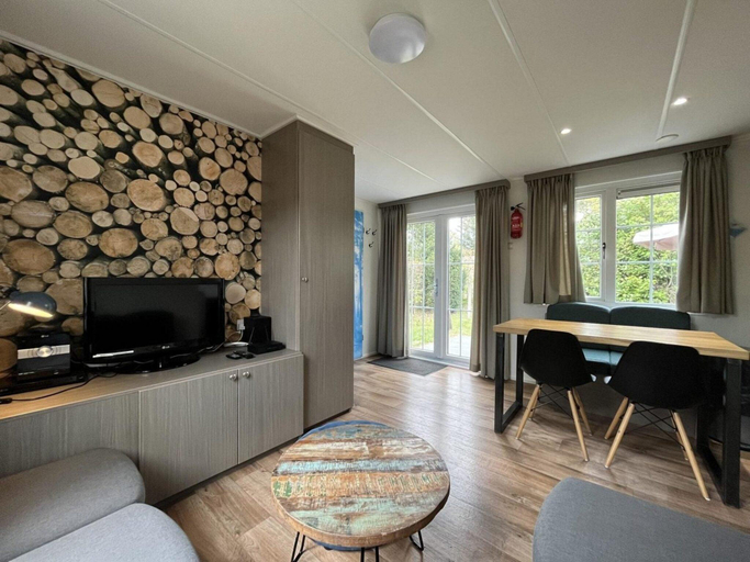Interior view 1, Lovely mobile home near Park De Veluwe, Ede