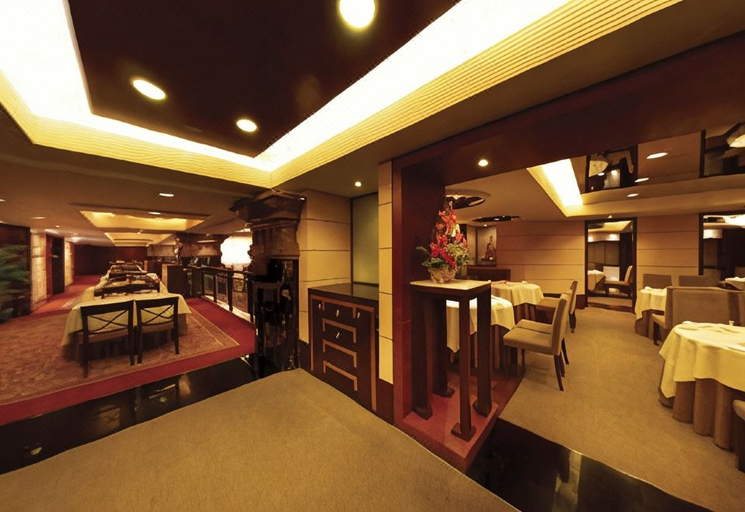 Food & Drinks 5, Hotel President, Macao