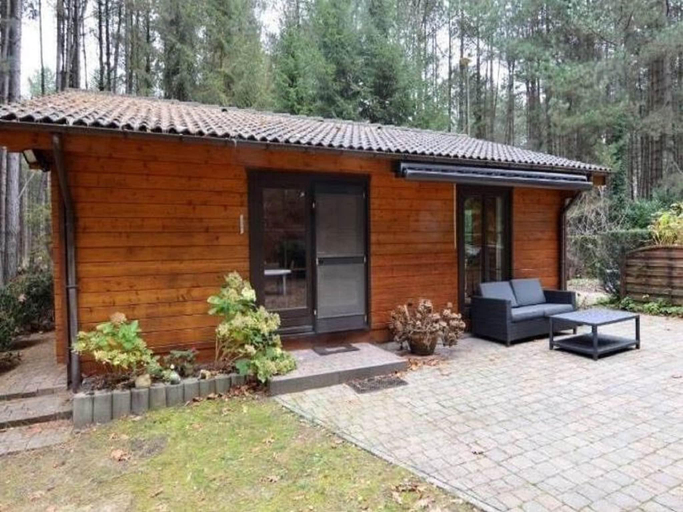 Exterior & Views, Peaceful Chalet Retreat, Antwerpen
