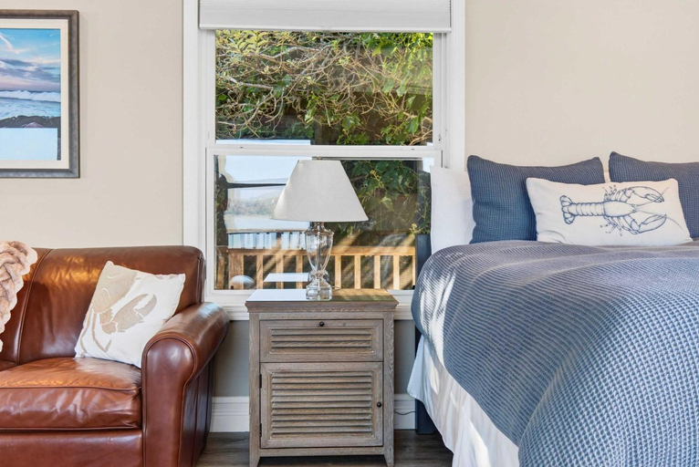 Bedroom 2, Bayside Cottage, Sonoma