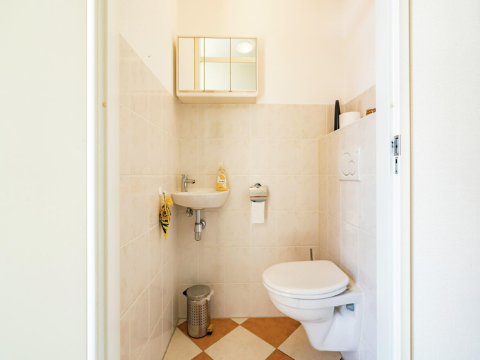 Bathroom 4, Villa in Biddinghuizen by Lake Vulwe, Dronten