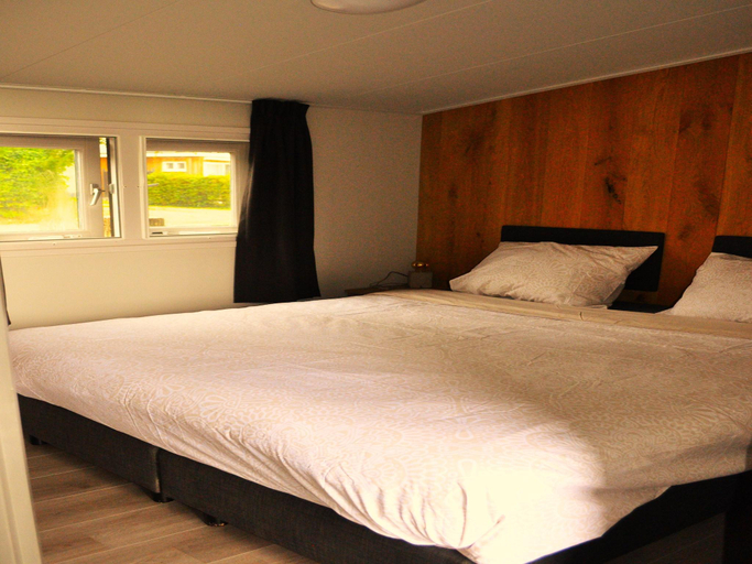 Bedroom 2, Peaceful Chalet Close to Norg, Ooststellingwerf